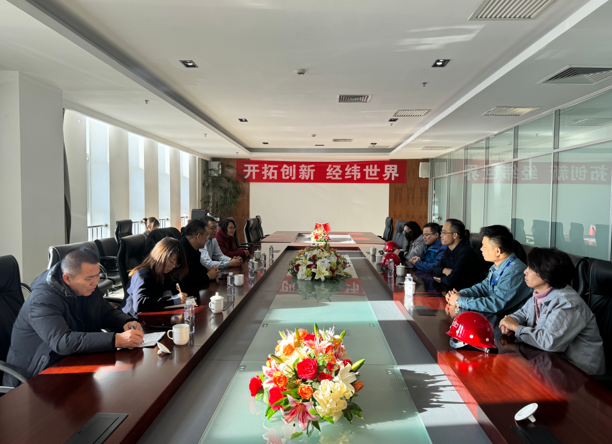 鎮領導新春訪企.jpg